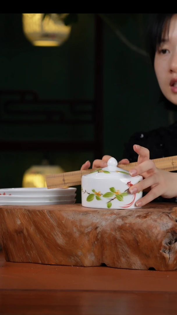 瓷片景德镇高温釉中彩蒙古包直径10高5