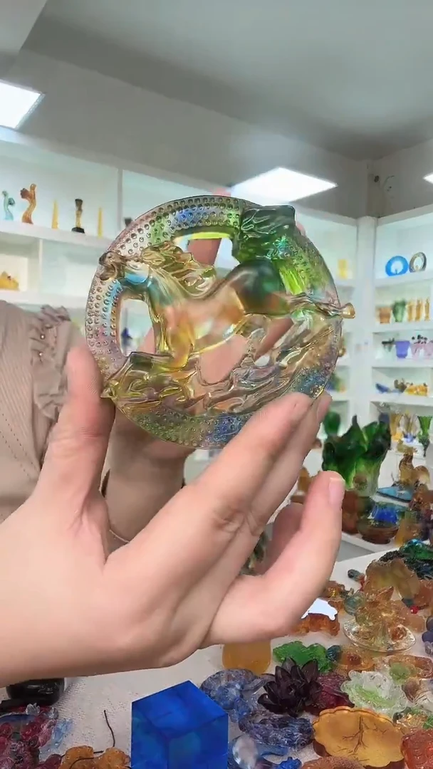 手工艺品琉璃圆马