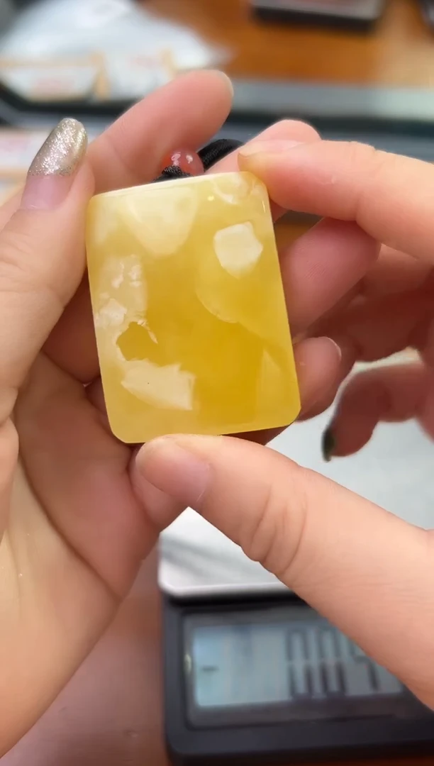 未镶嵌蜜蜡裸石琥珀蜜蜡吊坠