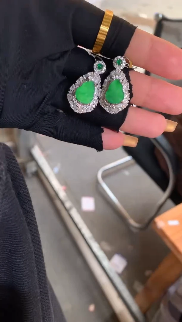 【闪购商品】定制翡翠未镶嵌14定制翡翠-多样性发货（发其一）