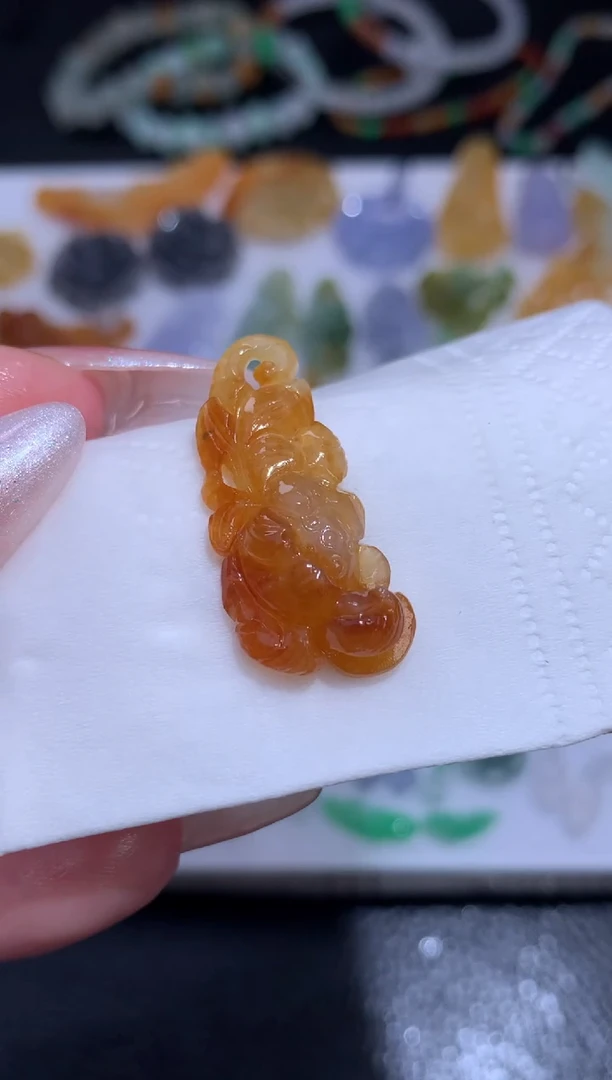 未镶嵌定制翡翠莲花