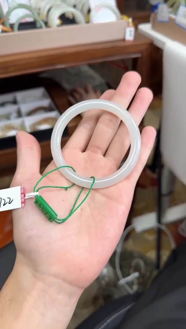 未镶嵌手镯和田玉59