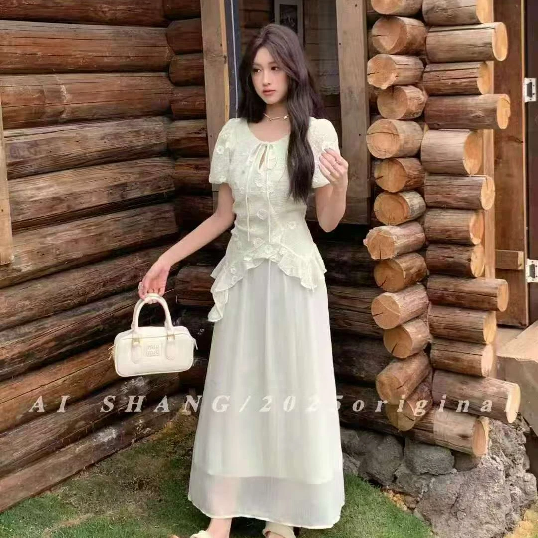2025新款宫廷风减龄拼接系带泡泡袖假两件不规则连衣裙女W484