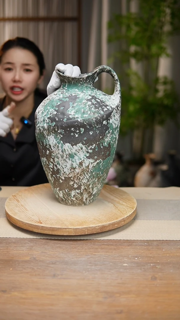 【闪购商品】陶瓷  花器涂鸦绿奶壶