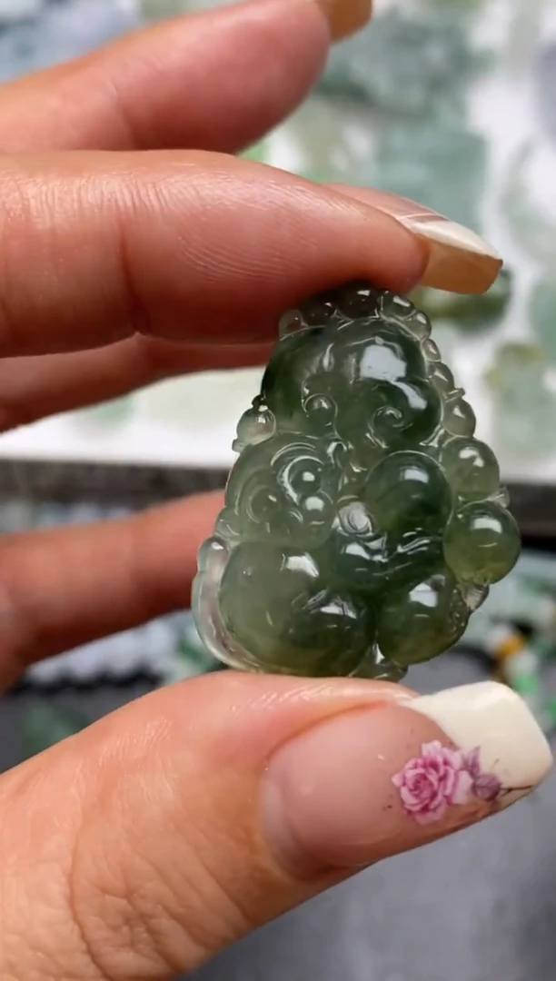 定制翡翠未镶嵌翡翠毛货~