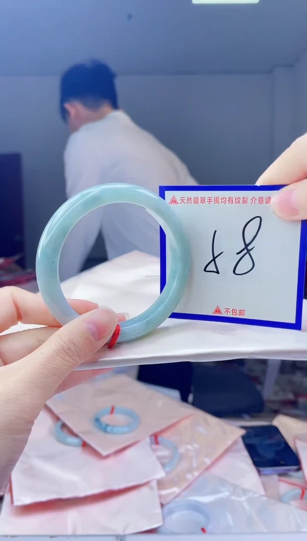 未镶嵌手镯翡翠我