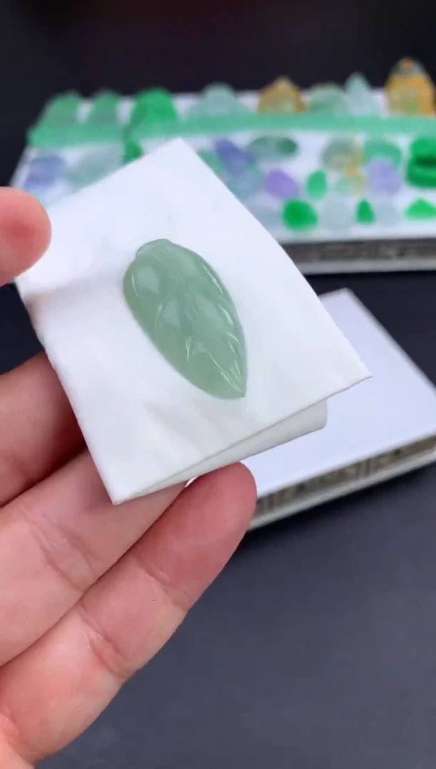 未镶嵌定制翡翠翡翠