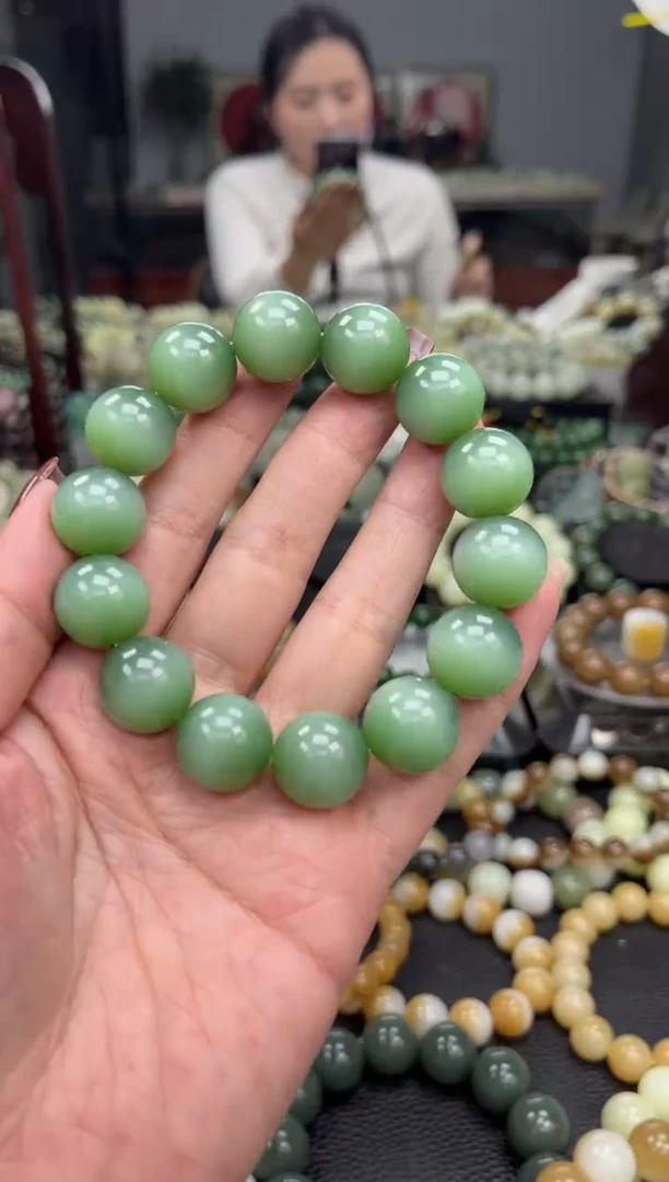 【闪购商品】和田玉手串未镶嵌俄罗斯粉绿 猫眼碧玉卡16