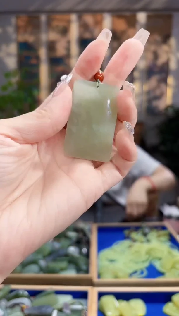 和田玉未镶嵌挂件拍一发一