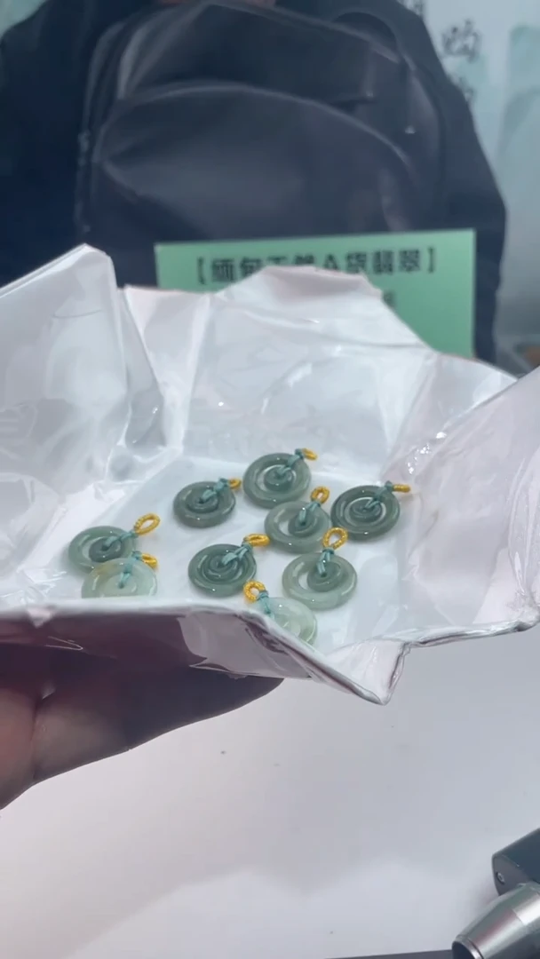 【闪购商品】翡翠挂件未镶嵌砍价王/574073/子母扣/多样性发一