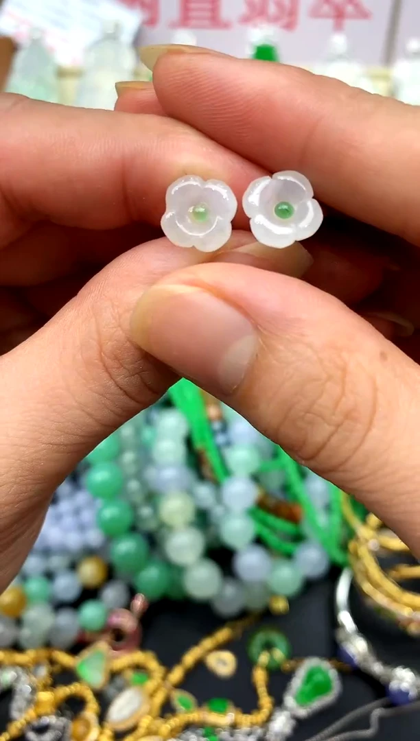 翡翠18K金镶嵌颈饰193-中国好珍宝