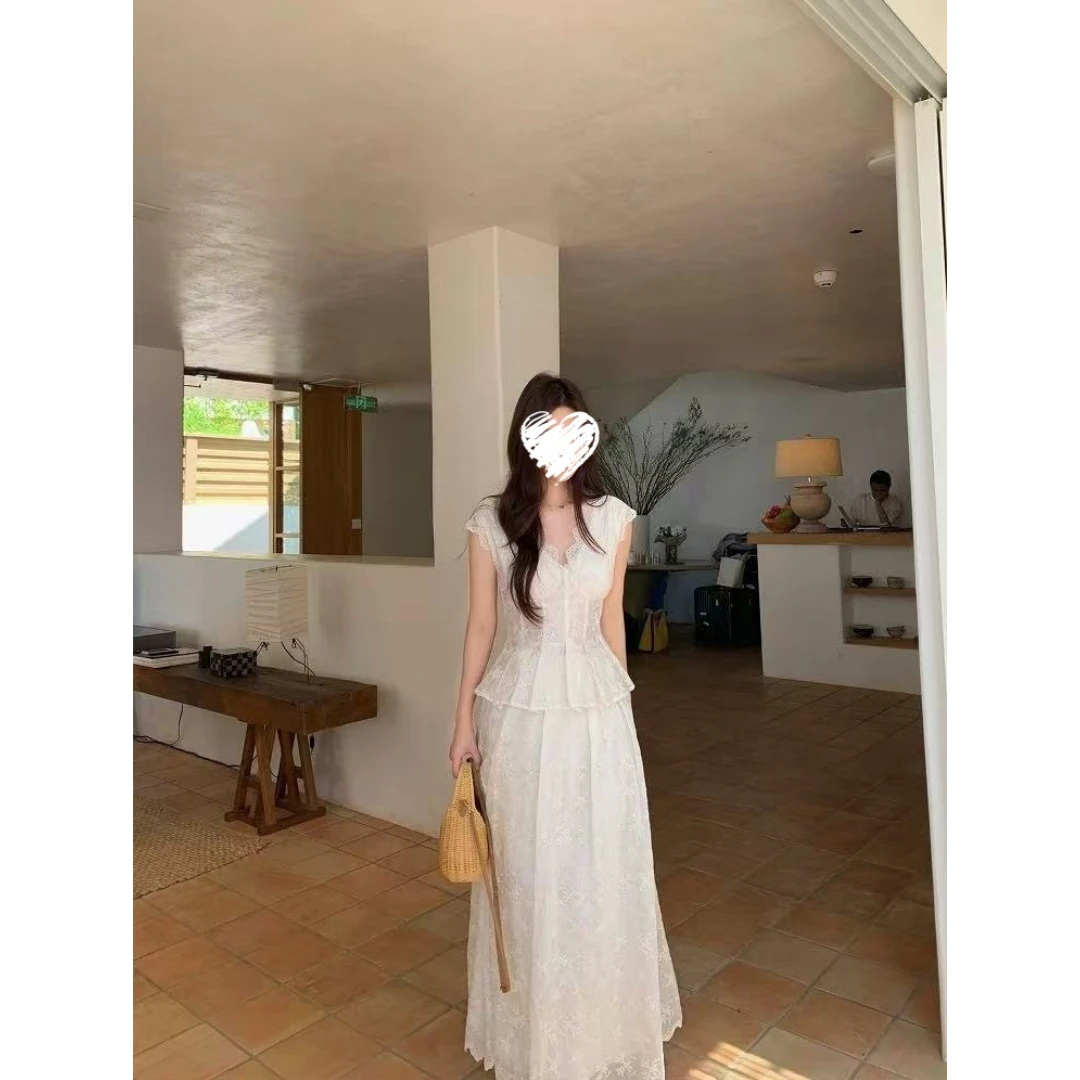 法式白色刺绣上衣女+显瘦蕾丝半身裙套装     80635