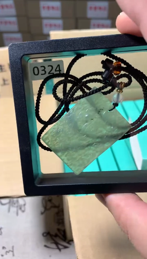 未镶嵌蛇纹石玉颈饰岫玉吊坠 天然岫玉 男女同款 带绳 无盒