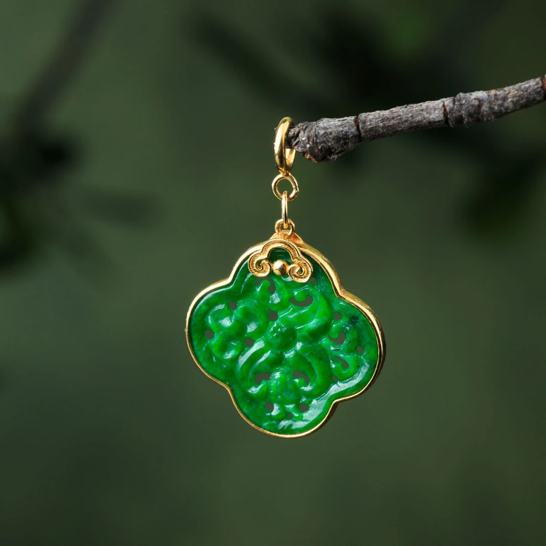 【意婵】《翠灵兮》18K金厚金镶嵌缅A辣绿翡翠吊坠-917344