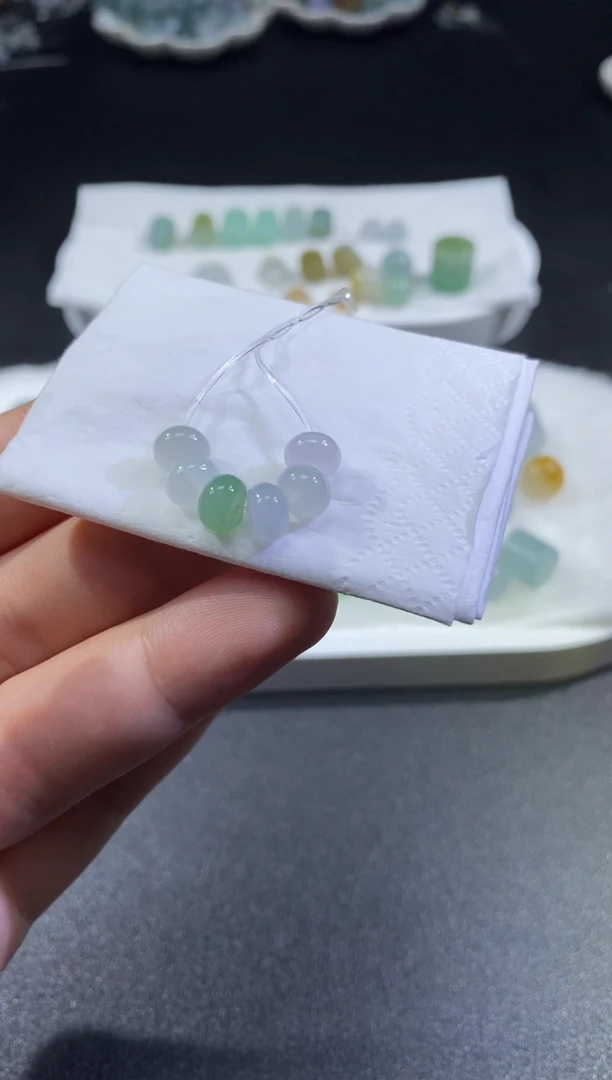 【闪购商品】翡翠颈饰未镶嵌翡翠净货珠串