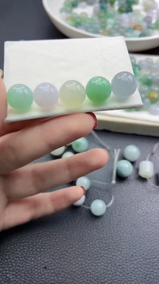 未镶嵌定制翡翠?***儿珠子