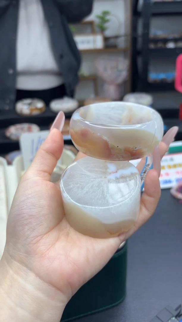 【闪购商品】石英质玉手镯未镶嵌A170  60 圈赠送镯心)