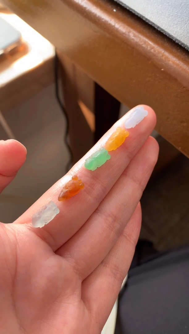 【闪购商品】定制翡翠未镶嵌翡翠