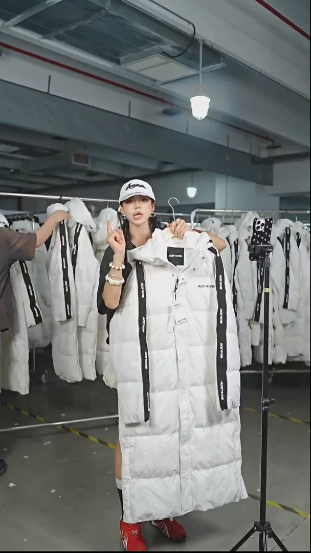 YKYB羽绒服长款    L码 白