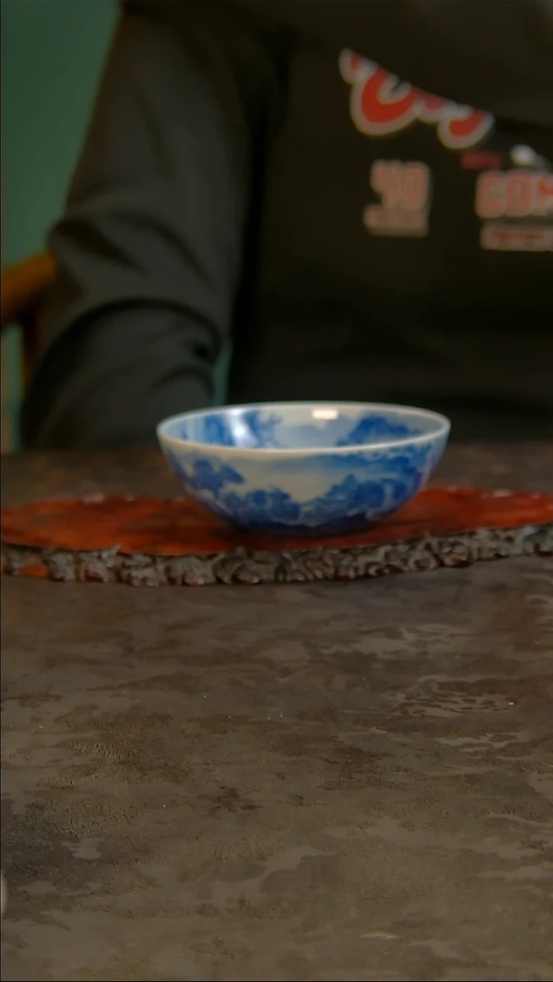 【闪购商品】青花手绘山水主人杯