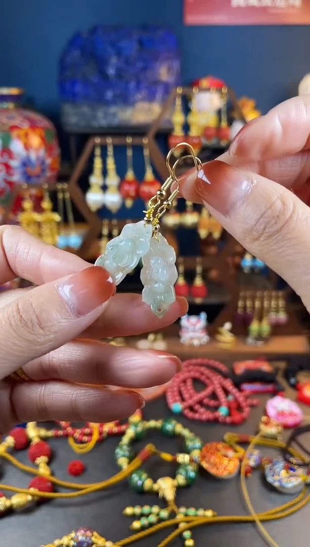 【闪购商品】翡翠耳饰银S925镀金镶嵌耳钩
