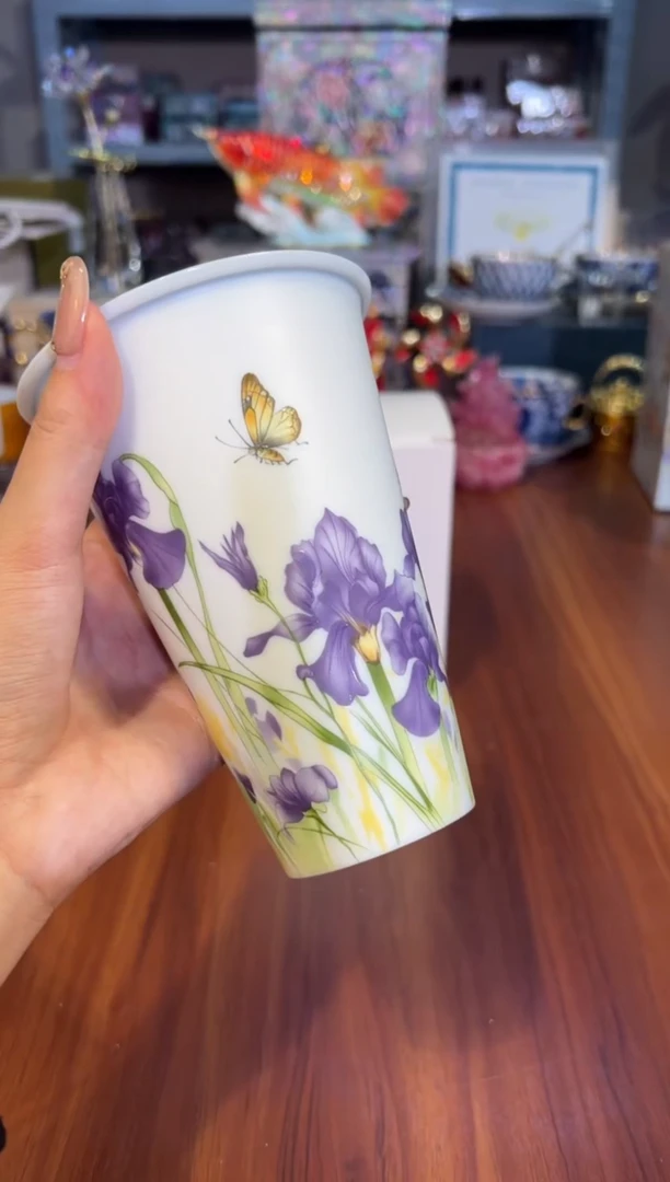 44卓见可乐杯（绿色鸢尾花-大）