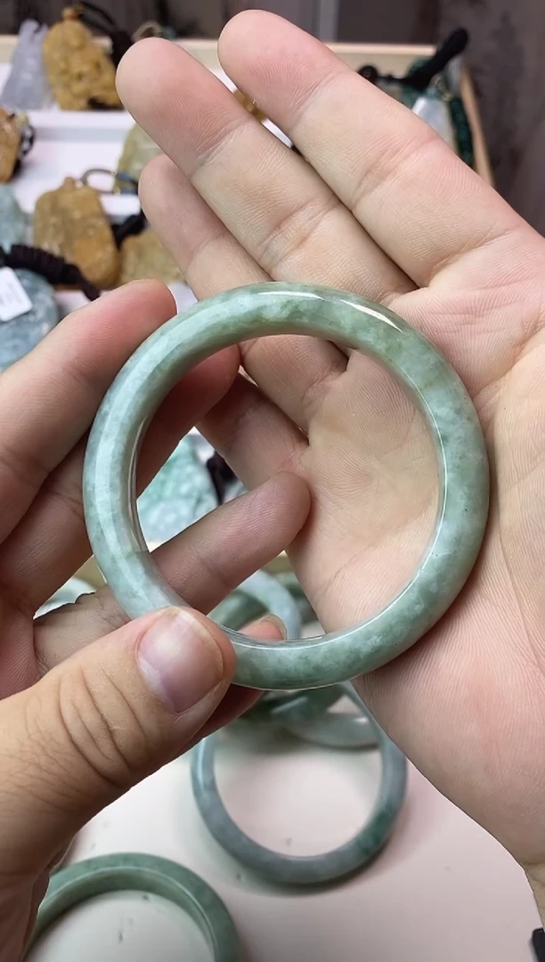 未镶嵌手镯翡翠天然缅甸A货翡翠（手镯）