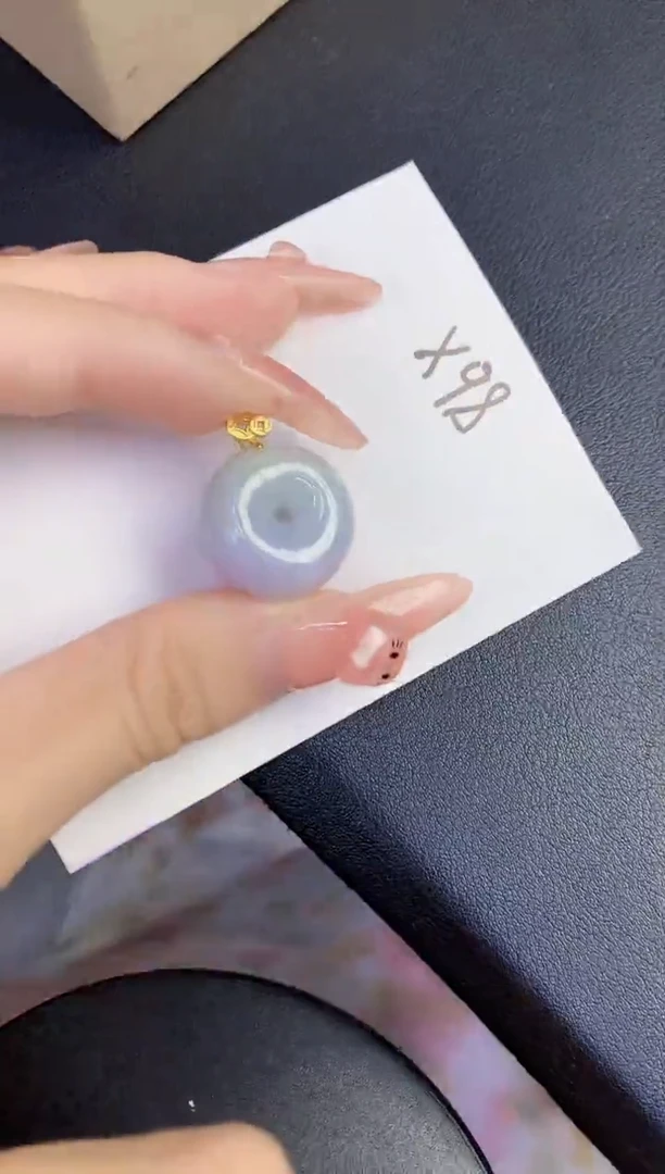 颈饰未镶嵌翡翠缅甸天然翡翠A货