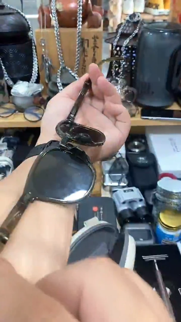 瓷片闪购商品  如图所示