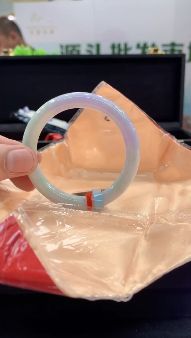 未镶嵌手镯翡翠翡翠手镯