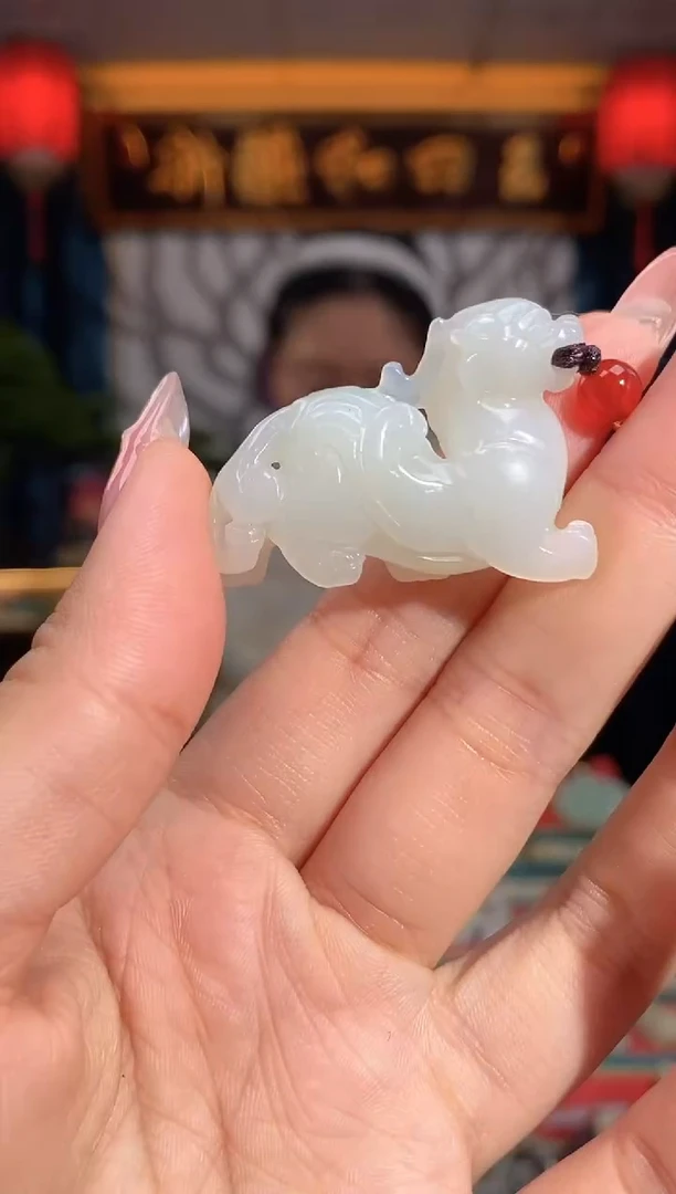 和田玉未镶嵌挂件貔貅