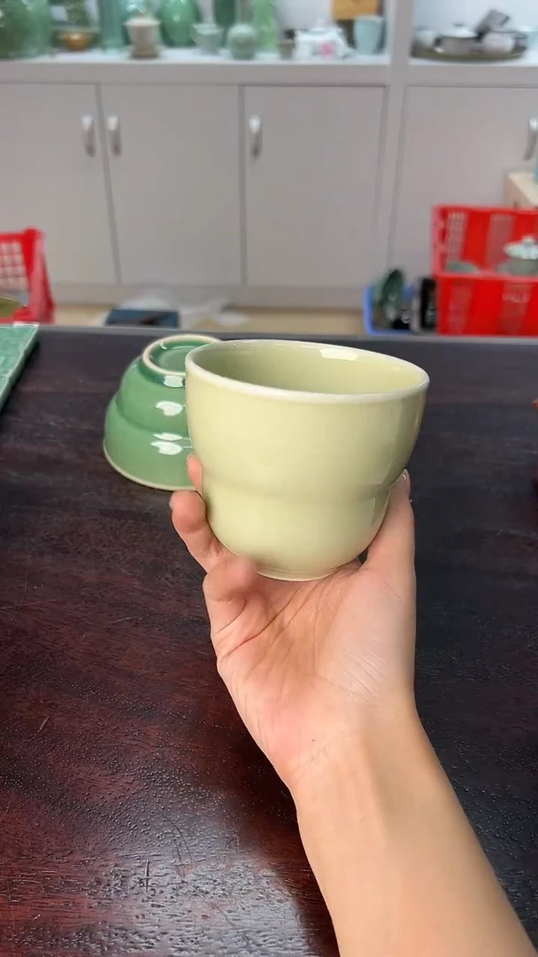 龙泉云间青瓷小米茶器   手捧杯