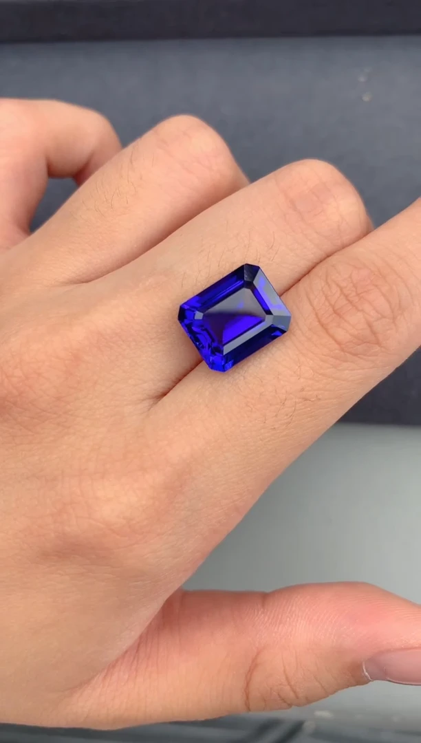 未镶嵌裸石坦桑石6.7ct坦桑FC