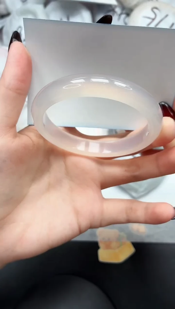 未镶嵌手镯石英质玉61/荔枝56.5