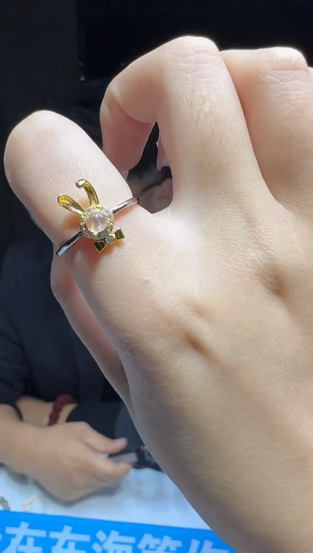 【闪购商品】月光石戒指银S925镶嵌多样性发一件 479