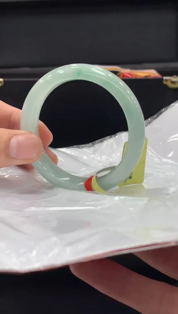 未镶嵌手镯翡翠翡翠手镯