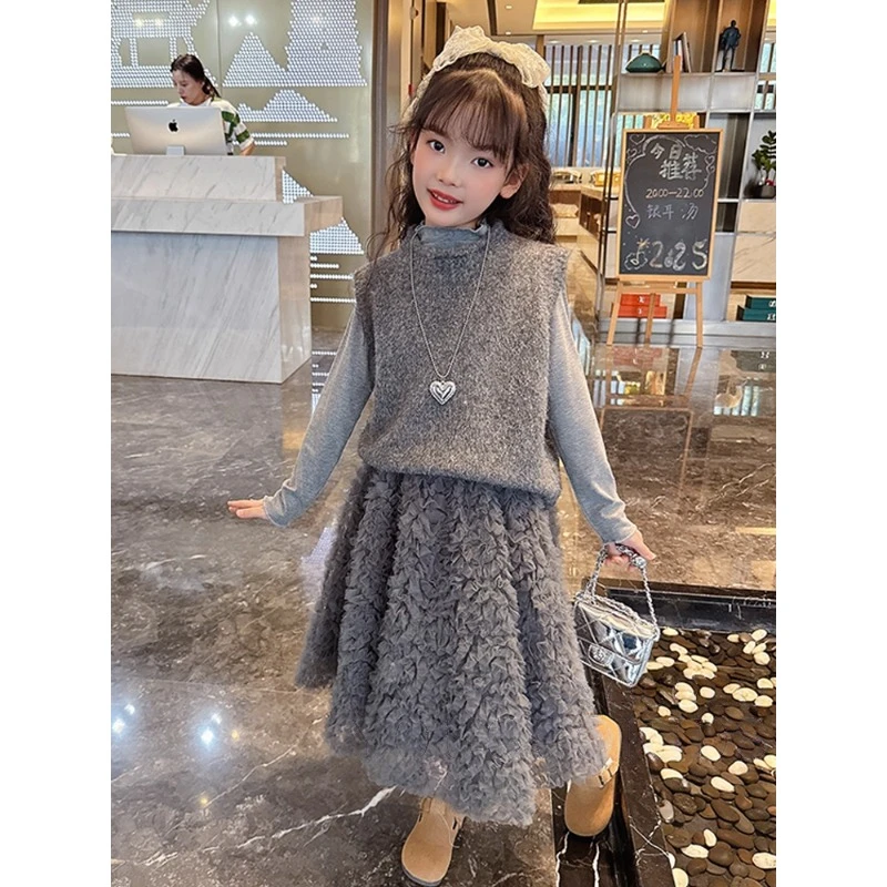 女童套装春秋款2025新款儿童洋气韩版女孩时尚马甲秋季时髦三件套