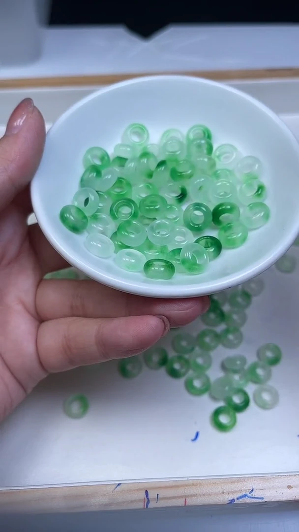 未镶嵌散珠玛瑙/玉髓A1868 飘绿花 甜甜圈内5mm10个5元