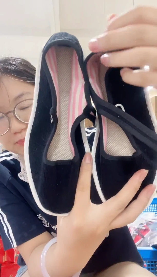 何航清仓款36码黑方口35#