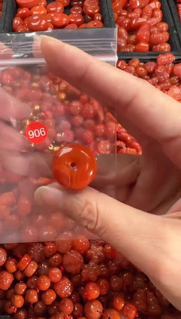 【闪购商品】南红玛瑙颈饰未镶嵌1