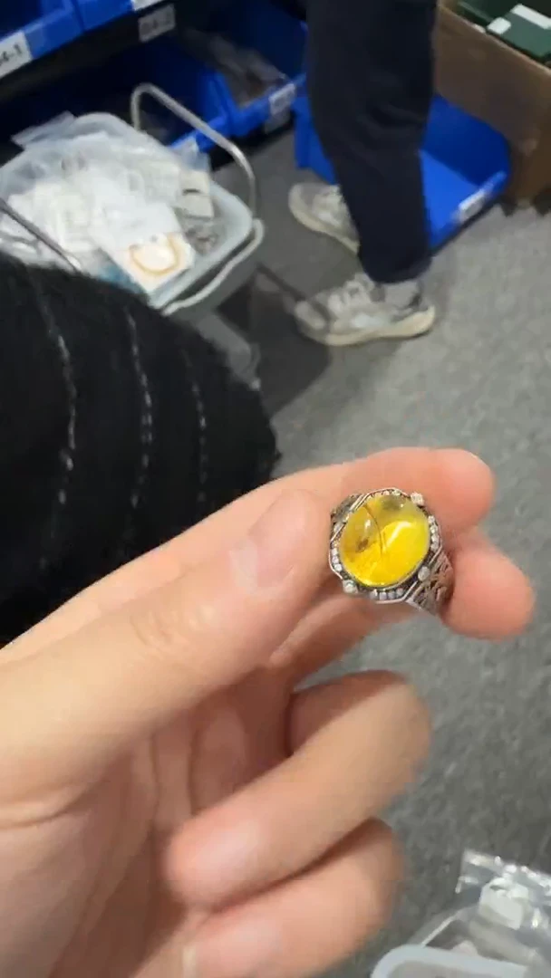 【闪购商品】琥珀耳饰未镶嵌68240519-074