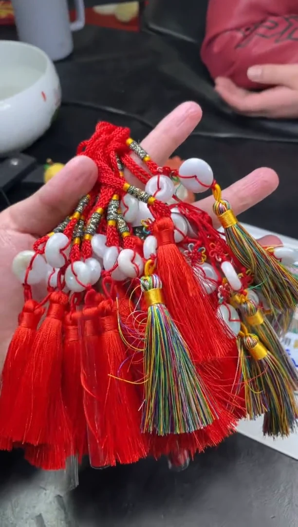 【闪购商品】翡翠吊坠(不含链)未镶嵌多样性发一件H9