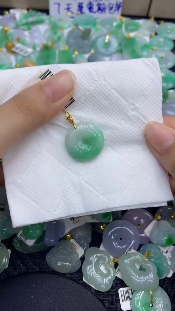 颈饰未镶嵌翡翠天然缅甸A货翡翠