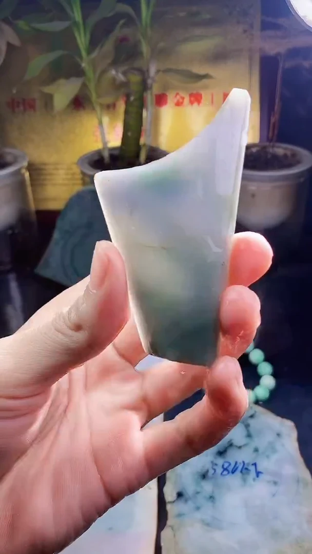 未镶嵌挂件翡翠小雨92