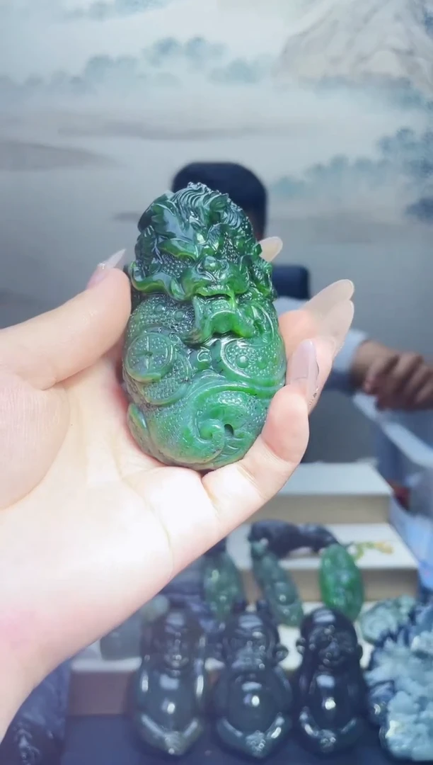 和田玉未镶嵌颈饰1
