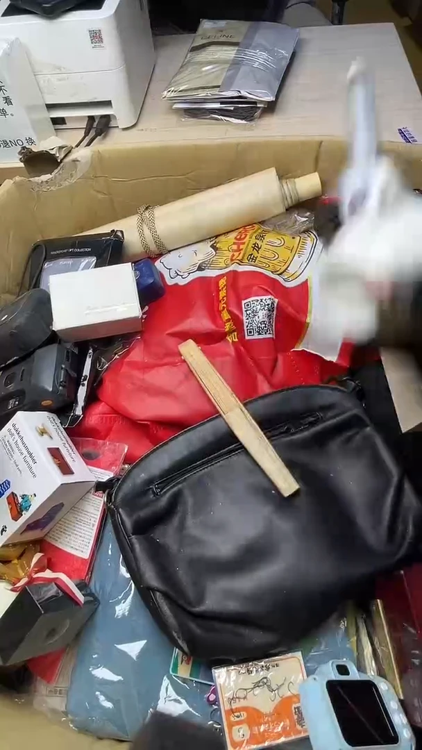老****1二手商品不退不换