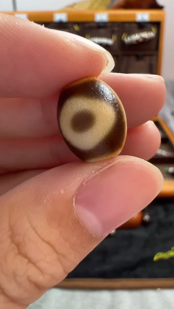 玛瑙/玉髓（覆膜）颈饰未镶嵌16.（微瑕随机发货）