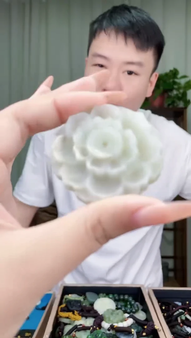 未镶嵌和田玉挂件拍一发一，多样性发货！