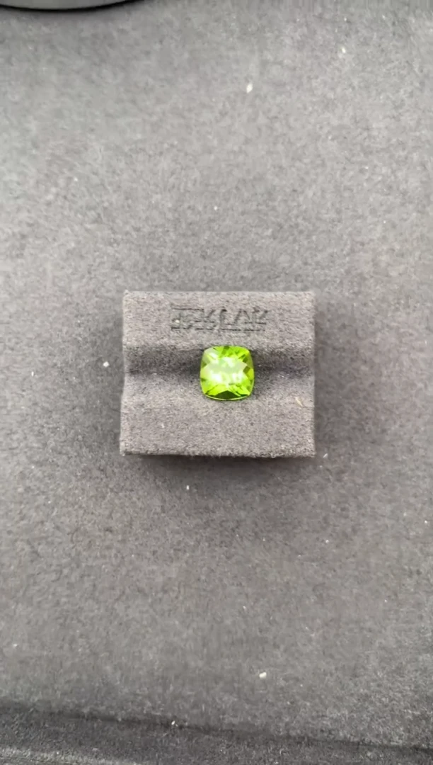 未镶嵌裸石橄榄石2.6 ct橄榄石  定制  GH