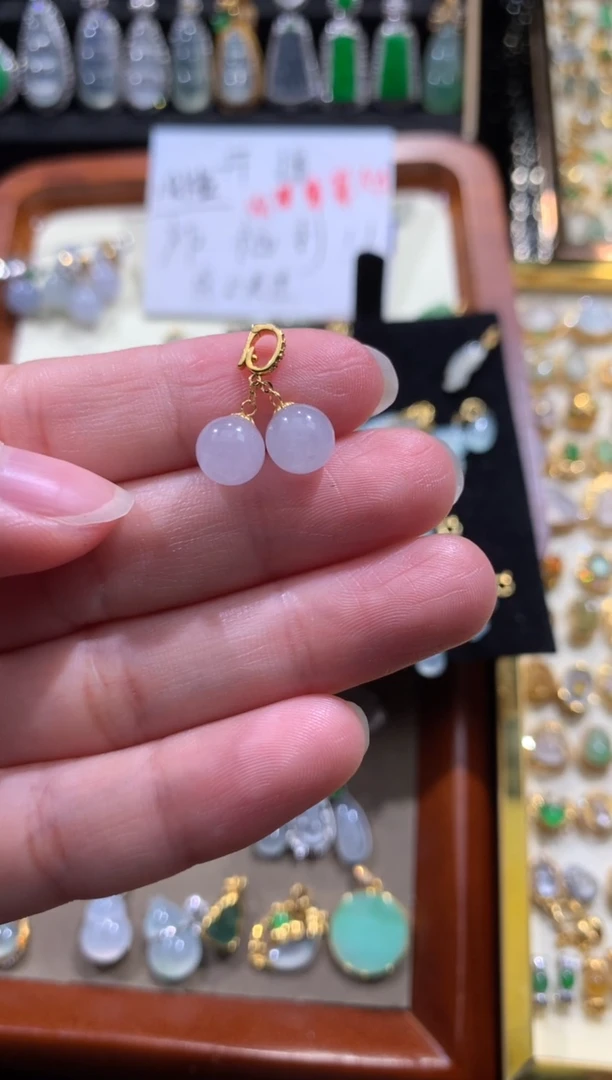 颈饰18K金镶嵌翡翠翡翠